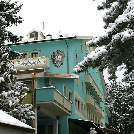 Hotel Fiordigigli LʼAquila Exterior foto